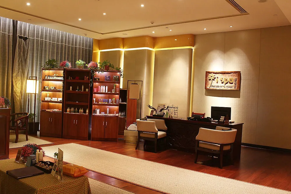 ****  Hilton Zhengzhou Hotel China