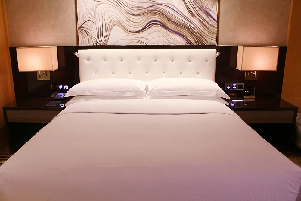 Hilton Zhengzhou Hotel